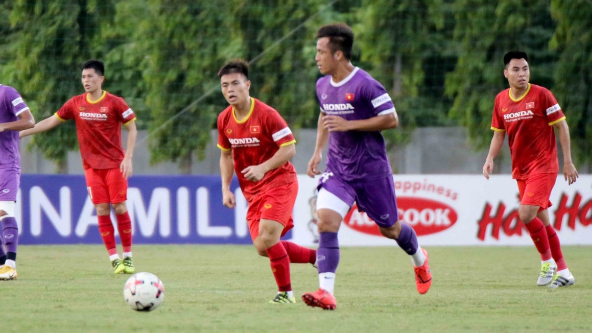 National team play friendly with U22 to prepare for World Cup qualifiers